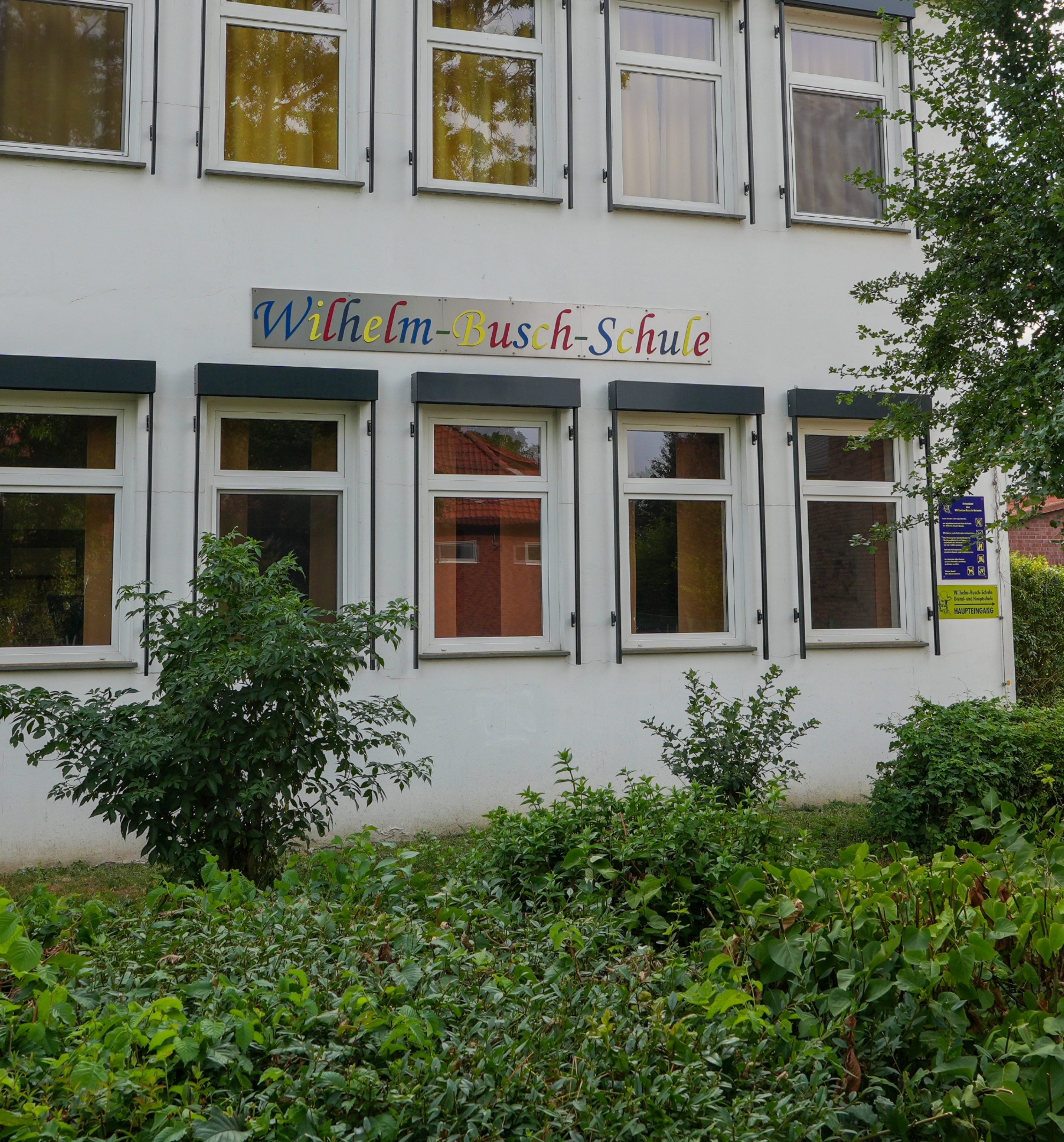 Moderne Schulen und Kitas